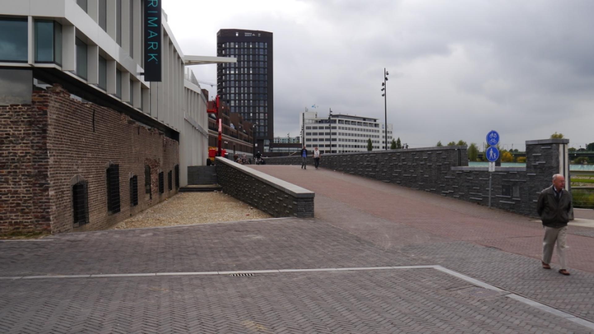 thumb_P1050128_1024.jpg